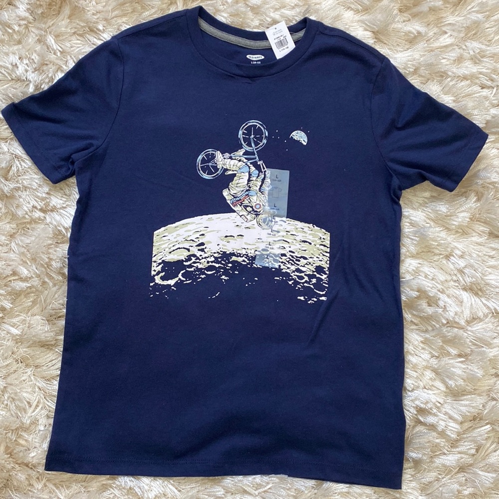NWT Old Navy short sleeve shirt, size L